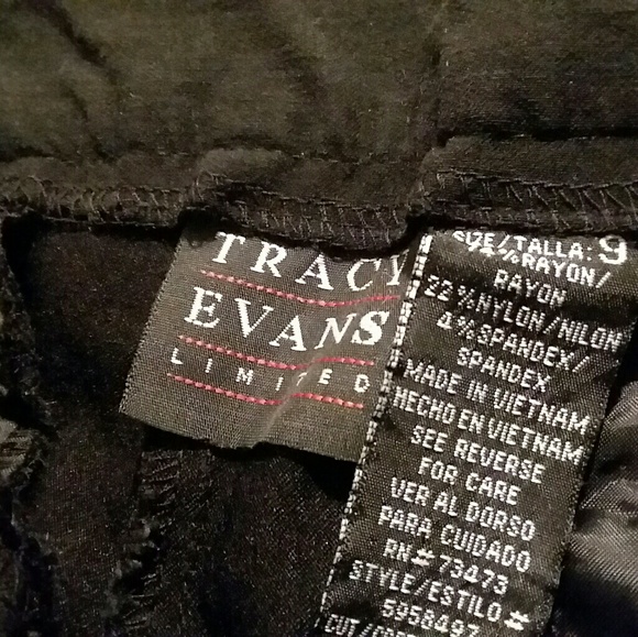 Ladies Clothes - Picture 2 of 3